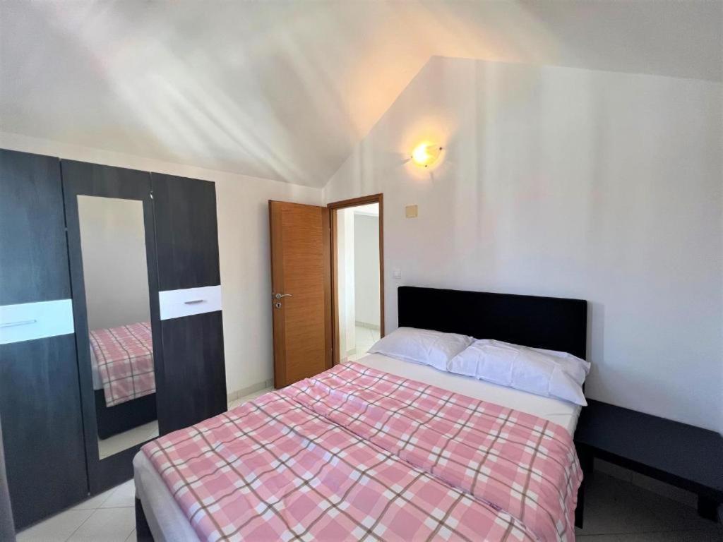 Appartement Melek à Medulin Extérieur photo